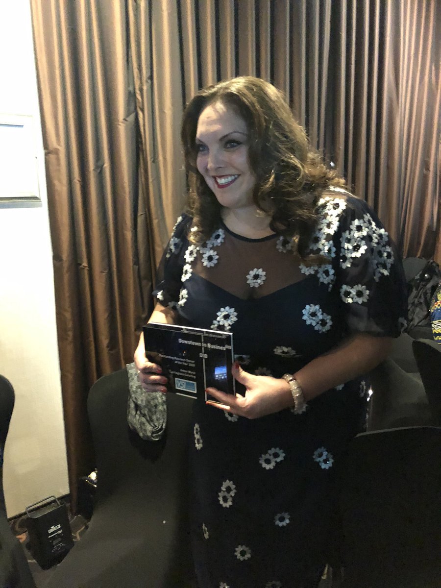 Huge congratulation <a href="/CarringtonsLtd/">Carringtons Catering</a> Helen Wynn for winning at women in business awards 2020 🙌🙌