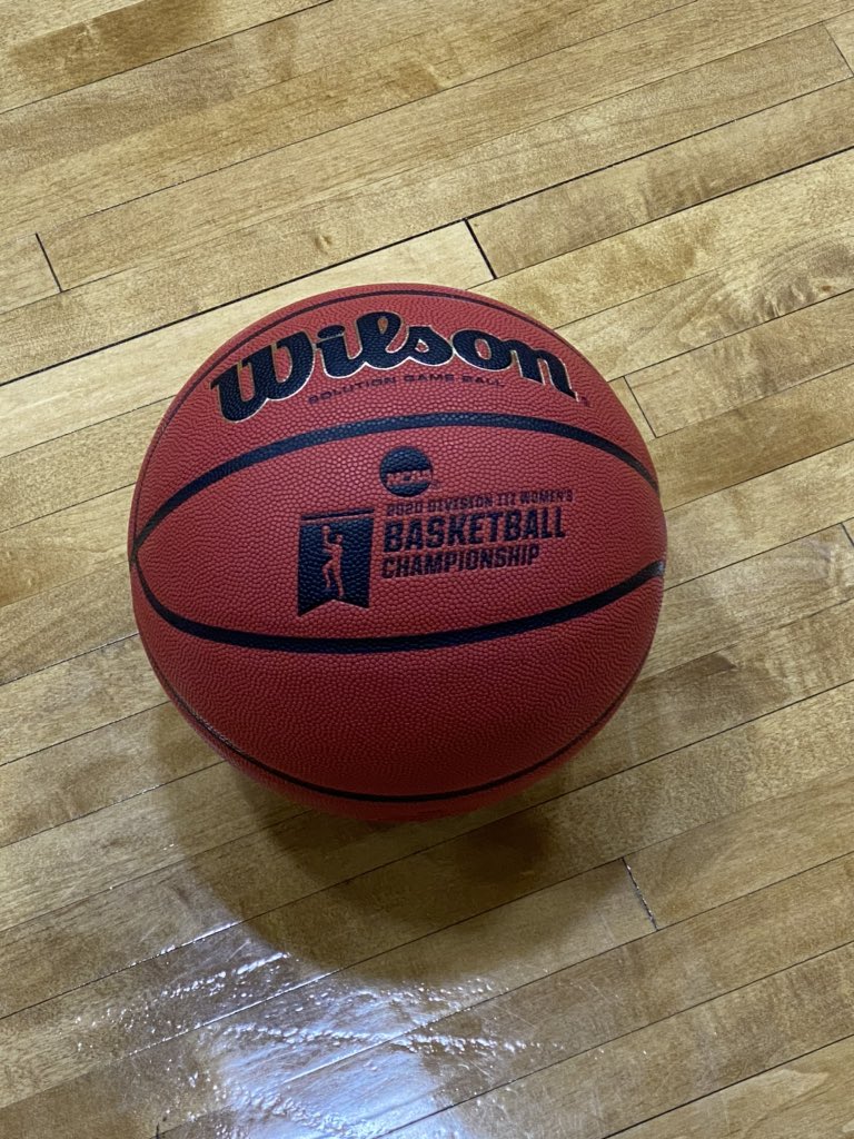 UWLEaglesWBB's tweet photo. GAMEDAYYYYYYY! 🦅 https://t.co/NUk6EcFPWp