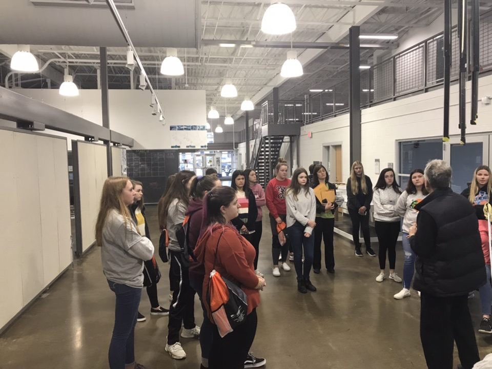 WomeninTechBGSU's tweet photo. We're halfway through our #WomenInTECH day here at @bgcollegeoftech !!! Thank you to all the women joining us today!!! 🧡⚙️ https://t.co/dddpDLxgAS