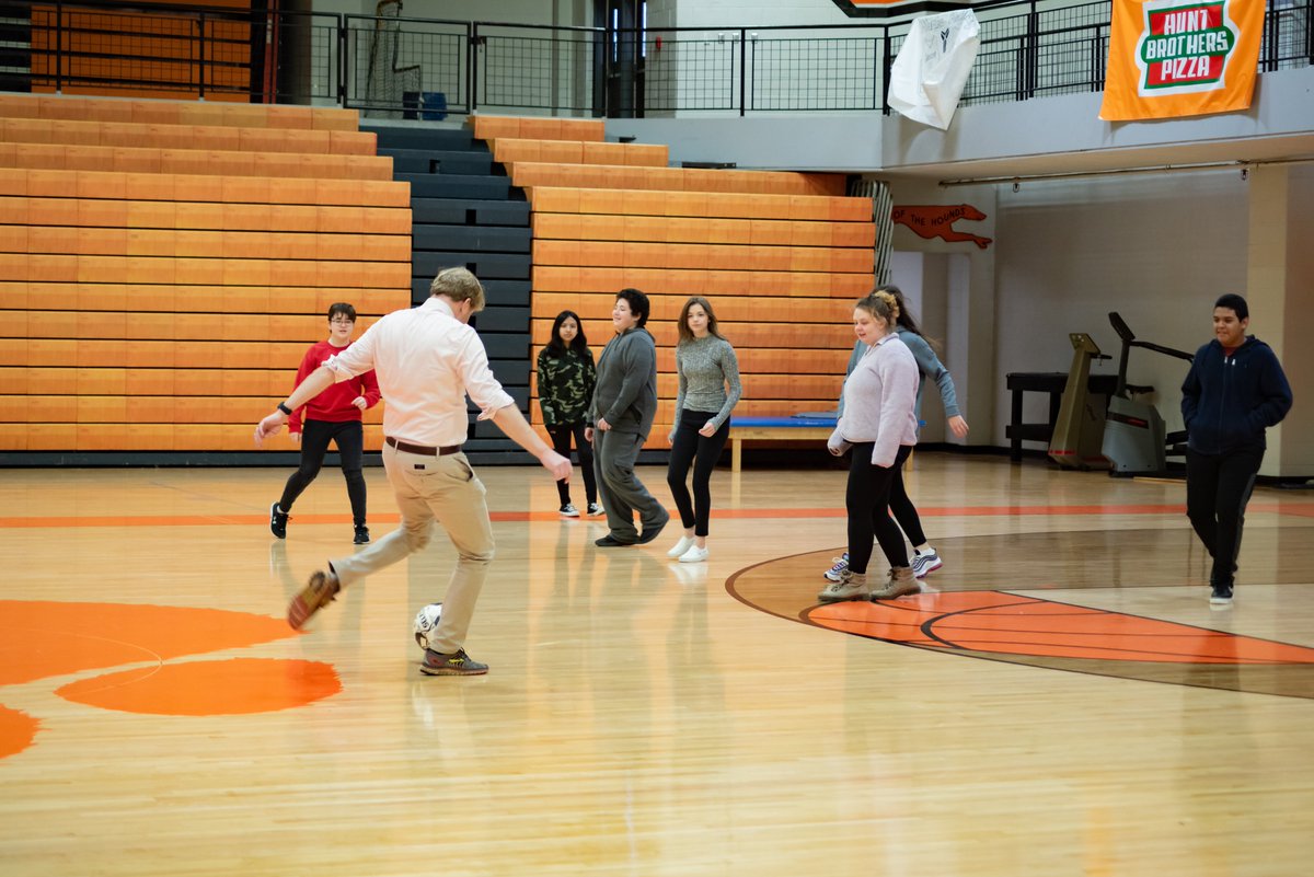 ParisSchoolsKY's tweet photo. **Celebrating Student Success!**
@PMSGreyhounds Eighth Grade students who demonstrated High Achievement AND High Growth on the Spring MAP reading assessment were rewarded today with an impromptu game of soccer with Superintendent @smccauley1287 #parispride #healthyrewards https://t.co/87AlKaq0kb