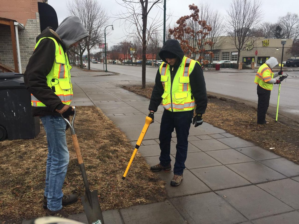 AndersonMNLLC's tweet photo. Several students from Rogers High School spent their Junior Job Shadow Day at Anderson Engineering!  Activities included working with a survey field crew, sample shopping at with the interior designer and creating conceptual site plans for a Hennepin County Clinic expansion. https://t.co/fhItJKNSYb