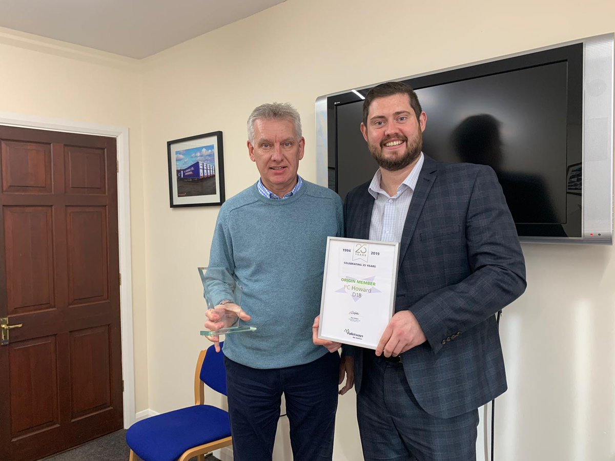naylor_finneran's tweet photo. Congratulating one of our fantastic origin members @PCHowardLtd  for  their long term commitment to the #numberonenetwork @PalletwaysUK @Palletways_CC https://t.co/yKOsXhHBlD