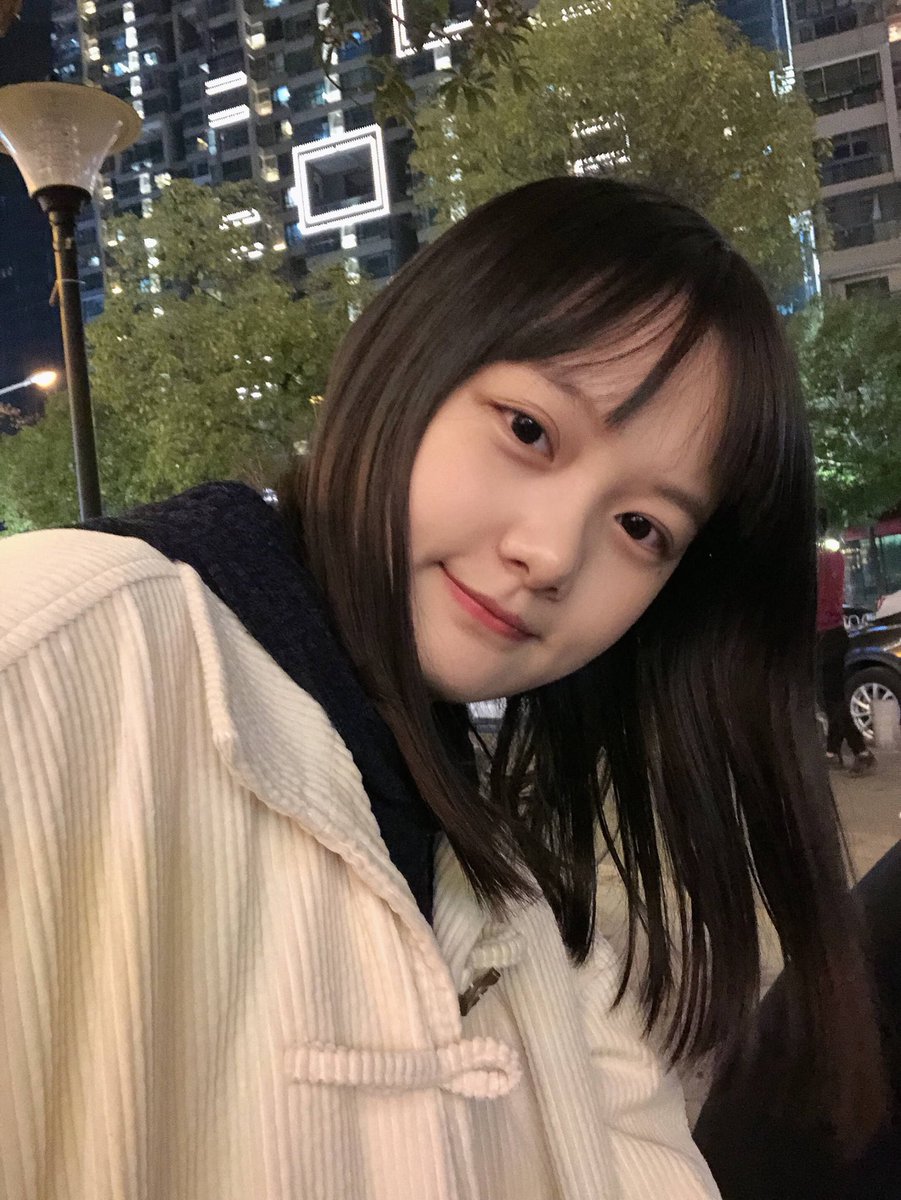 esther_du's tweet photo. 想喝吗？你不配哦🖤 https://t.co/Pn8rksQBbk