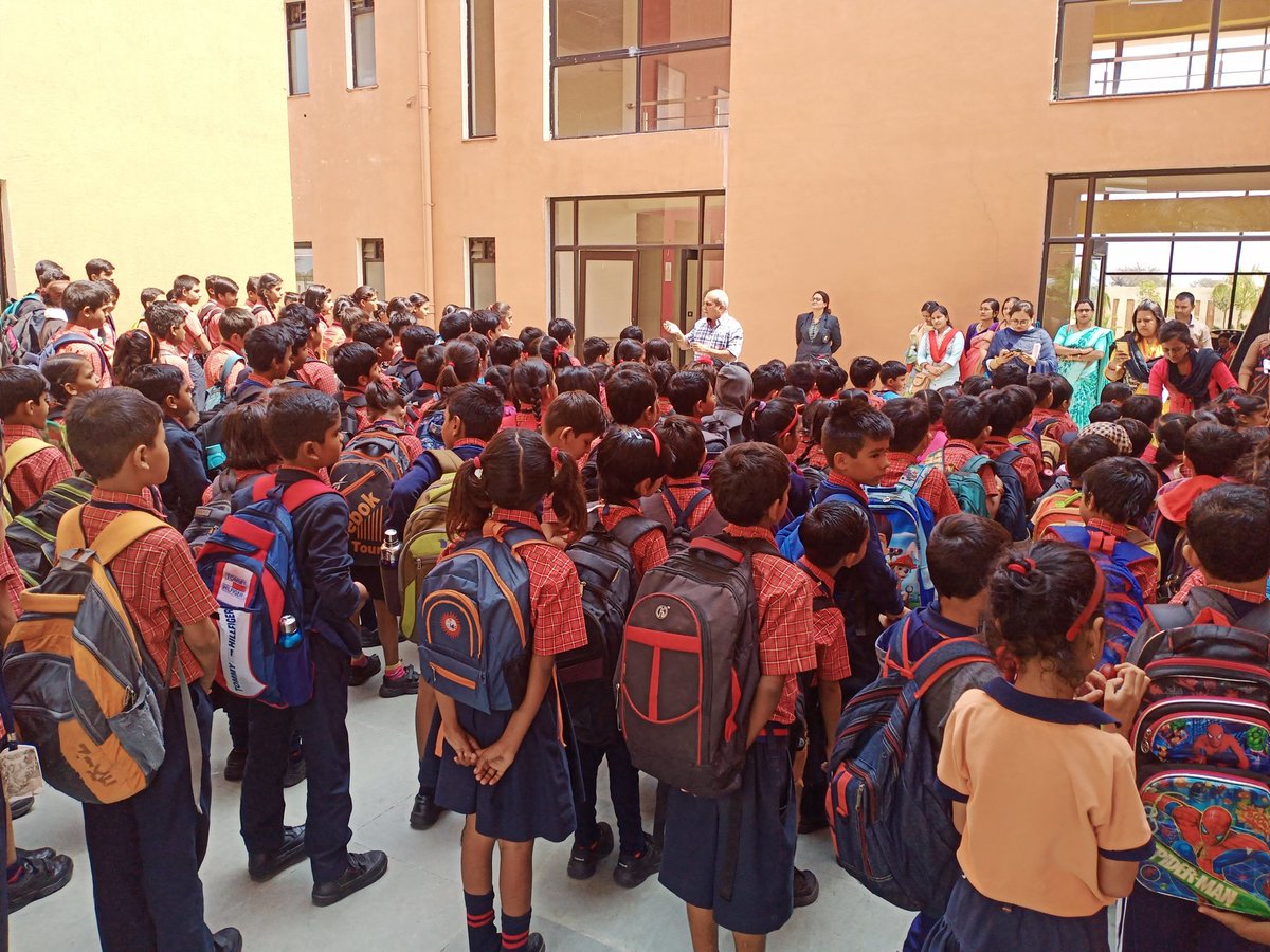 Shri Rawatpura Sarkar International School tweet media