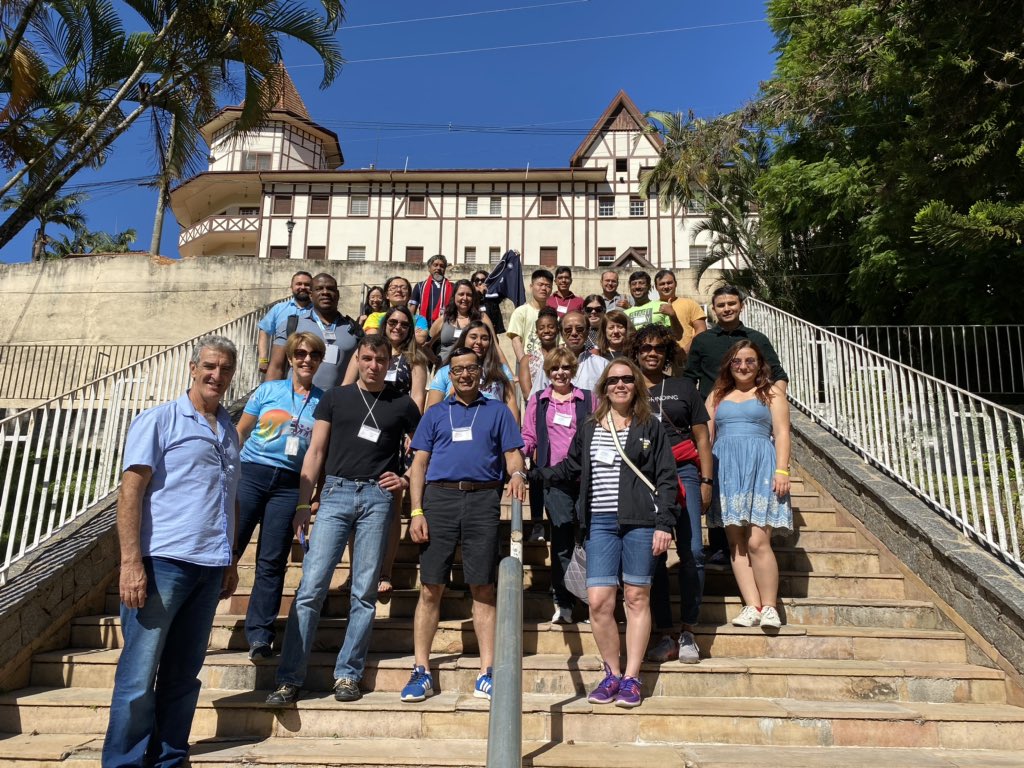IC_Escobar's tweet photo. #pannano touring the springs that give Aguas de Lindoia its name. https://t.co/mjnJqCV8vK