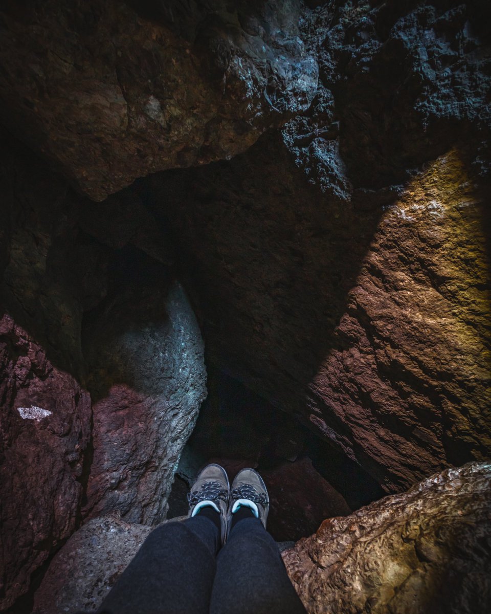 thebreakofdawns's tweet photo. NEW blog post! Learn about the caves of Pinnacles National Park and how to hike them: https://t.co/P3U0S9rTTB

#nationalparks #usnationalparks #nationalparksusa #pinnaclesnps #pinnaclesnp #usanationalparks #traveltribe #visitcalifornia #pinnacles #caveexploring https://t.co/8k4p28Safs