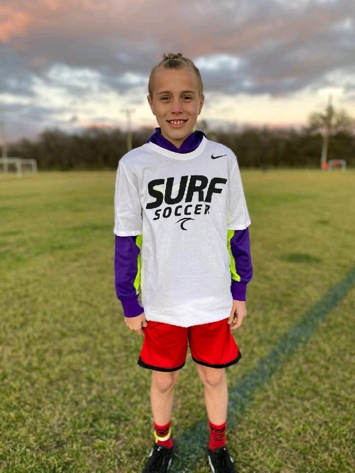 sasurfsc's tweet photo. The votes are in and the winner of the "I Grew Up Here" contest is Braxtyn Young with the most likes and shares on social media. Here he is looking good in his new Surf shirt!
.
.
#SurfProud #SurfNation #SurfSC #GoSurf #usclubsoccer #sanantonio #sanantoniosoccer #footy #soccer https://t.co/vUKgJaqBwn
