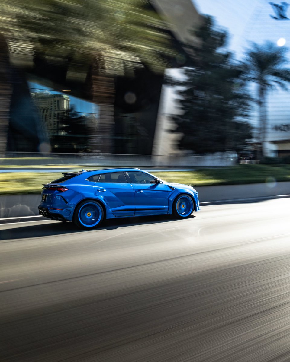 KFLETCH___'s tweet photo. Shot this Urus in Vegas. Crazy setup! But Twitter sees it first yet again. https://t.co/anbprUyQqd