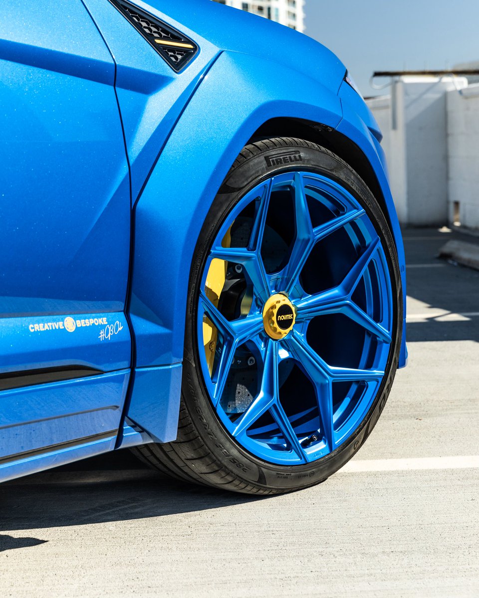 Shot this Urus in Vegas. Crazy setup! But Twitter sees it first yet again.