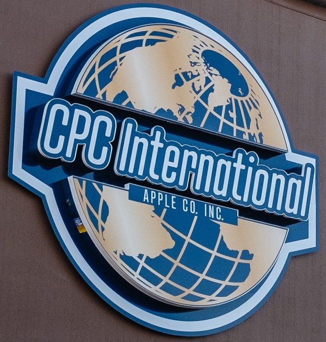 hytrol's tweet photo. When CPC International Apple Co. sought out a new packing model for their facility, Hytrol and our integration partner helped them turn concept into reality»https://t.co/IwxZ3fhiKp #HytrolFamily #leadtheway https://t.co/PY0BU64F5m