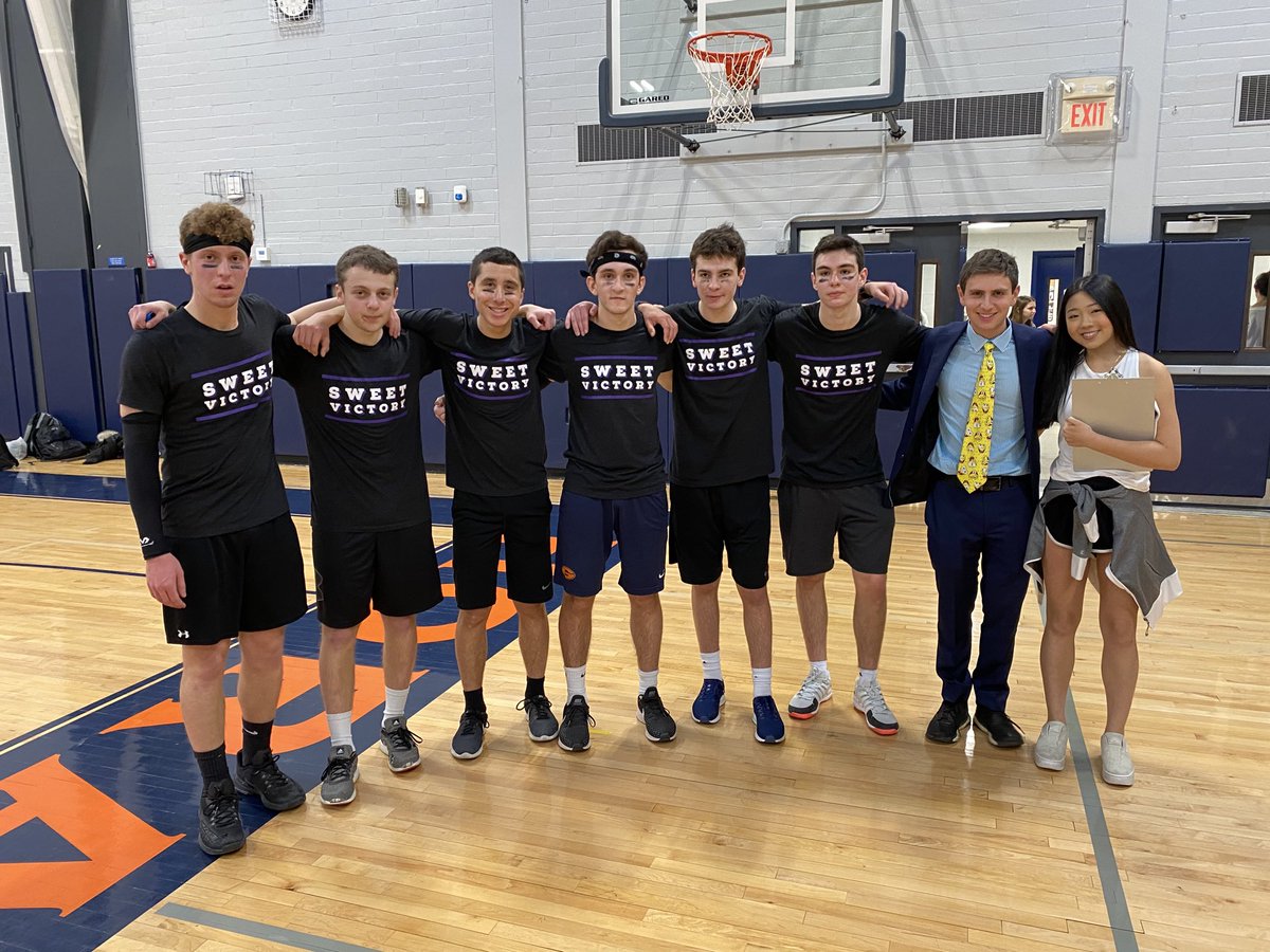 jhurgin's tweet photo. Congratulations to H2O for winning the 15th annual fun ball tournament. You’re all winners! A special thanks to ⁦@RonGamma⁩ ⁦@ancorsilia_ccsd⁩ ⁦@LauralynStewar1⁩ for extending our specail bell. #WeAreChappaqua ⁦@HoraceGreeleySF⁩ #best students https://t.co/cBMXuSRR1O