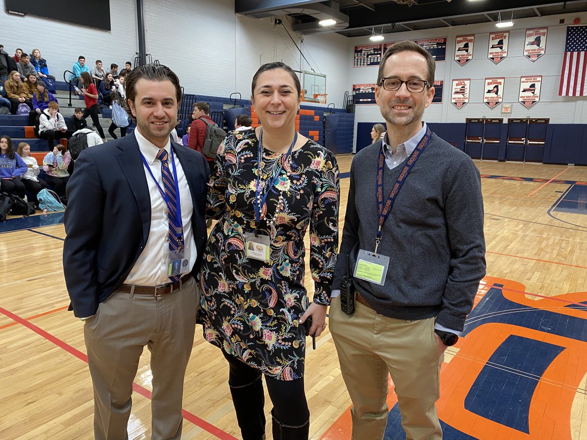 jhurgin's tweet photo. Congratulations to H2O for winning the 15th annual fun ball tournament. You’re all winners! A special thanks to ⁦@RonGamma⁩ ⁦@ancorsilia_ccsd⁩ ⁦@LauralynStewar1⁩ for extending our specail bell. #WeAreChappaqua ⁦@HoraceGreeleySF⁩ #best students https://t.co/cBMXuSRR1O