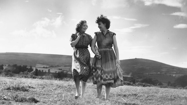 LonIrishWriters's tweet photo. Did you enjoy the @BBCRadio4 dramatisation of Edna O'Brien's 'The Country Girls' last autumn?
If so, you can meet #LinCoghlan who adapted it on this year's course.
More info and enrolment here: https://t.co/de9F6Ibi8D
#IWILSS2020 https://t.co/mM3cDgEi9B