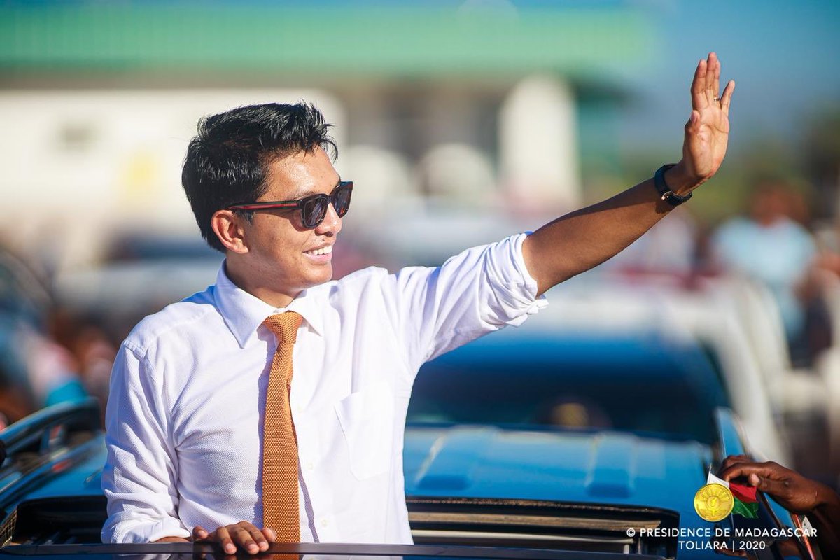 SE_Rajoelina's tweet photo. Avec mon épouse @MialyRajoelina, nous retrouvons les habitants de Tulear pour célébrer la journée internationale des droits de la femme avec les Malagasy venus de l’île toute entière ! #IWD2020 https://t.co/wrHCwvm7xl
