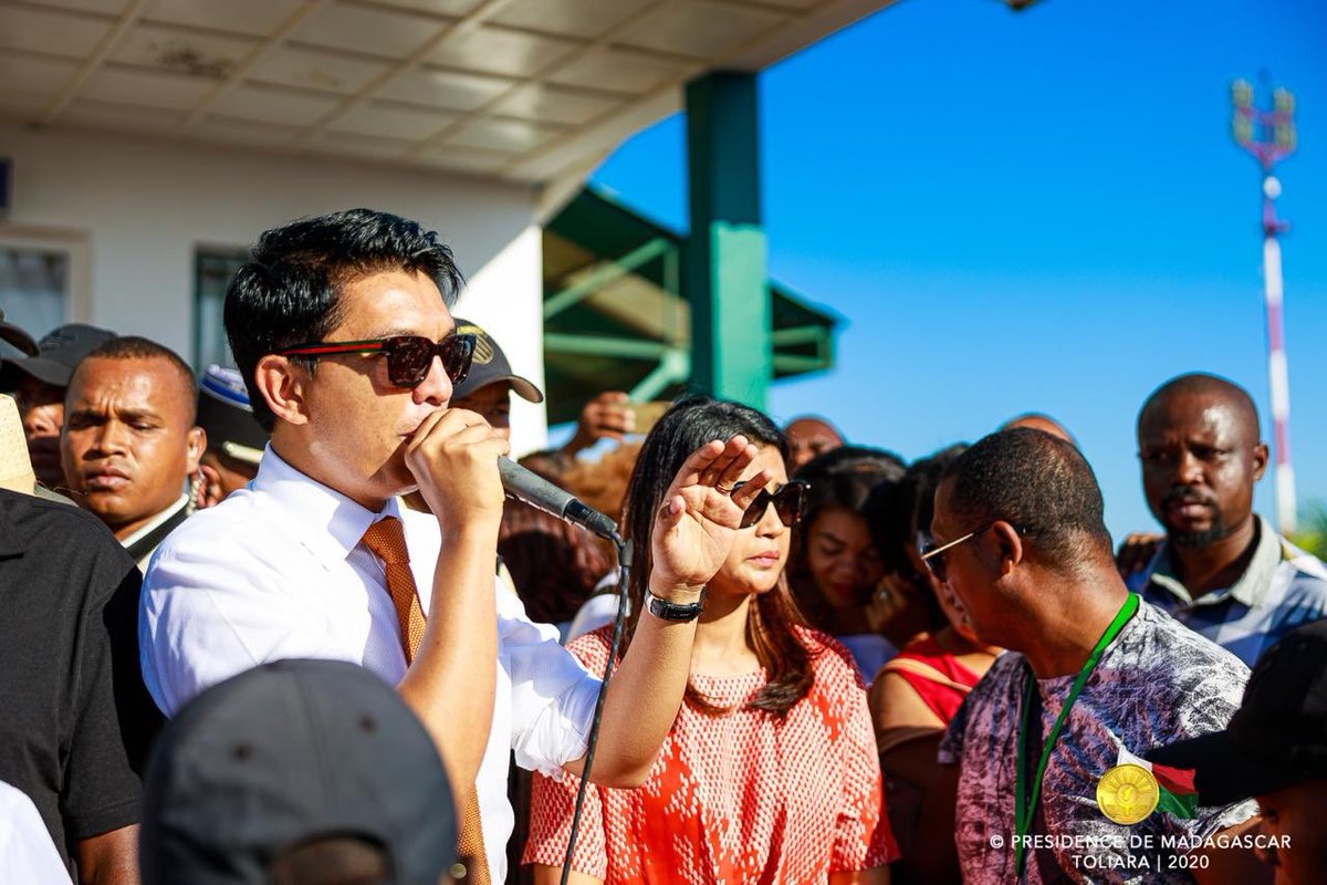 SE_Rajoelina's tweet photo. Avec mon épouse @MialyRajoelina, nous retrouvons les habitants de Tulear pour célébrer la journée internationale des droits de la femme avec les Malagasy venus de l’île toute entière ! #IWD2020 https://t.co/wrHCwvm7xl