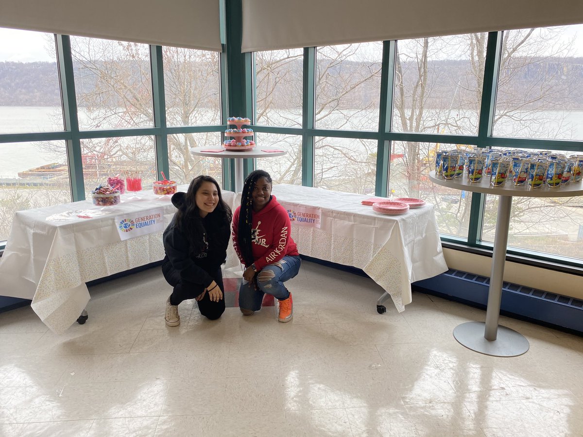 treciagesq99's tweet photo. Observance of #InternationalWomensDay @Rams_Riverside1 @YonkersSchools @quezada1229 #increasingcapacity #empoweringgirls https://t.co/4mJF1xdtKZ