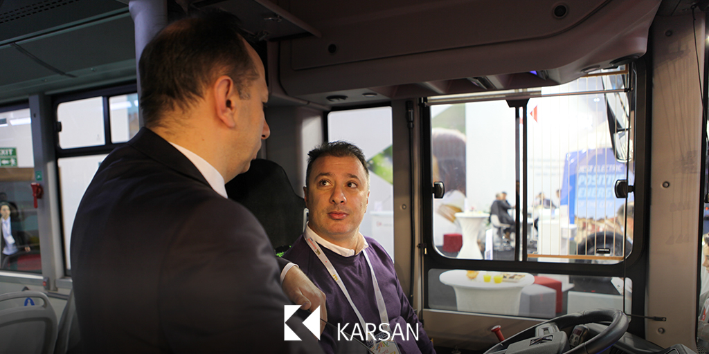 KarsanTR's tweet photo. Busworld 2020 İstanbul Fuarı'nda geleceğin toplu taşıma araçlarıyla tanışmak ister misiniz? Eğer cevabınız evetse, unutulmaz bir deneyim yaşamanız için sizi test alanımıza ve Hol 10'daki standımıza bekliyoruz!
#Karsan #JestElectric #AtakElectric #Busworld2020 https://t.co/ADl4TpN8DX