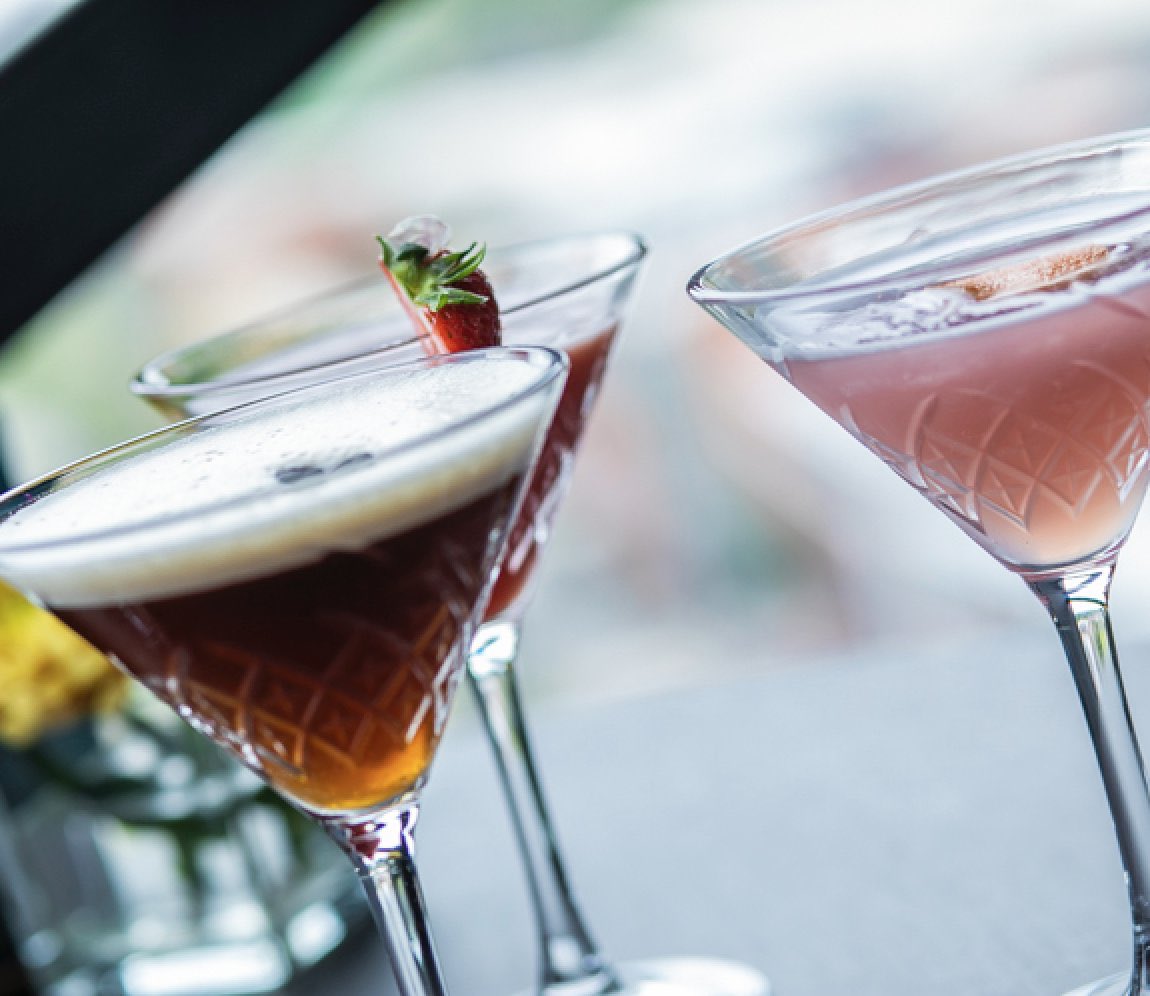 It's Friday!! And what better way to ‘sip’ back and relax than our 2 for £14 cocktail offer! ♥️

Now all you need to decide is which one you'll be sipping on this evening...😉🍸

➡️ ow.ly/BzJG50yCNSu

#cocktail #weekend #Birmingham