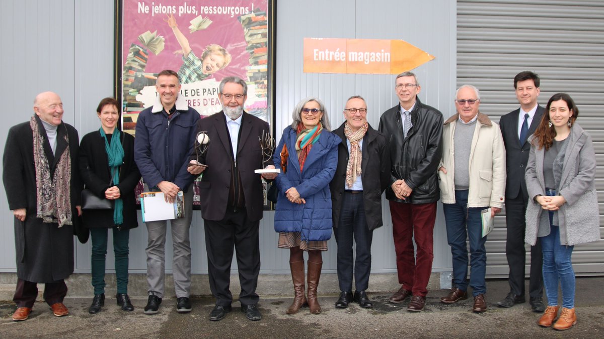 christelleSept's tweet photo. Lancement de la 10ème édition des Eco-Trophées par le Parc Naturel Régional Loire Anjou Touraine 
@CCI49. Appel à candidatures d'entreprises qui oeuvrent pour #économiecirculaire. https://t.co/a6b0TAroep https://t.co/19isaTTdzE