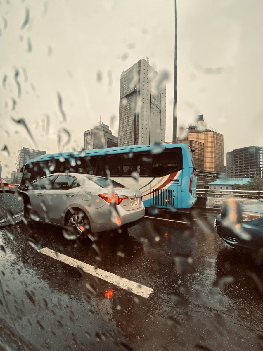1Menzy's tweet photo. Rains in Lagos.
Shot these in traffic in the camera app, camera filters 😍
#shotoniphone #nativecameraapp #noedits https://t.co/Lw9FMxxlVh