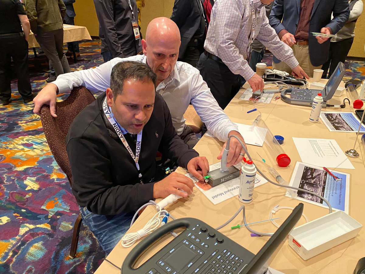 DowlingDennis's tweet photo. #ASDIN2020: Leading physicians train dozens of #nephrologists at hands-on #Ellipsys #EndoAVF workshop & discuss the “significant advantages” of this revolutionary technology for creating #dialysisaccess in #ESRD patients. https://t.co/yaLJoCmRvf https://t.co/uunhtTytng