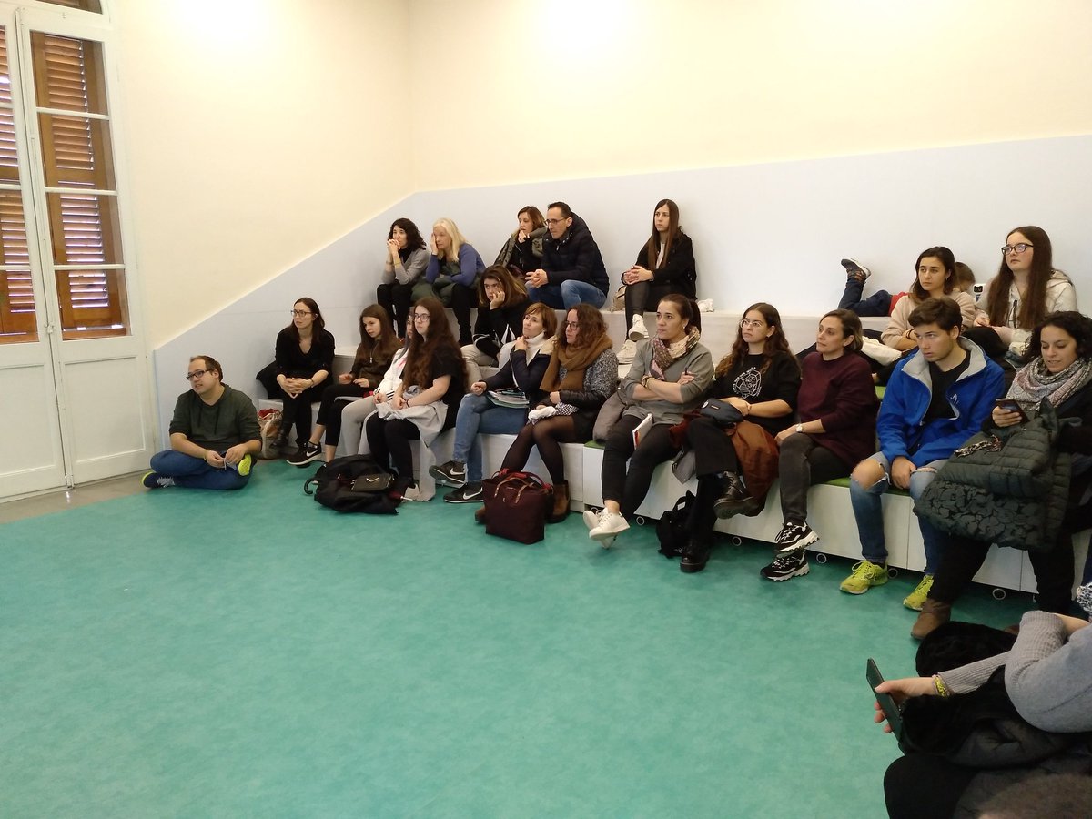 Els participants són molt importants però sense VOLUNTARIS  no hagués estat possible.
Últims detalls perquè tot surti de 10‼️
GRÀCIES 👏👏👏
<a href="/SedCursa/">Cursa SED Mataró</a> @Valldemia <a href="/aelasoca/">AE La Soca</a> <a href="/ValldemiaAMPA/">AMPA Valldemia</a> <a href="/AJMACORValldemi/">AjmacorValldemia</a> <a href="/sed_mataro/">SED Mataro</a> @anticsalumni