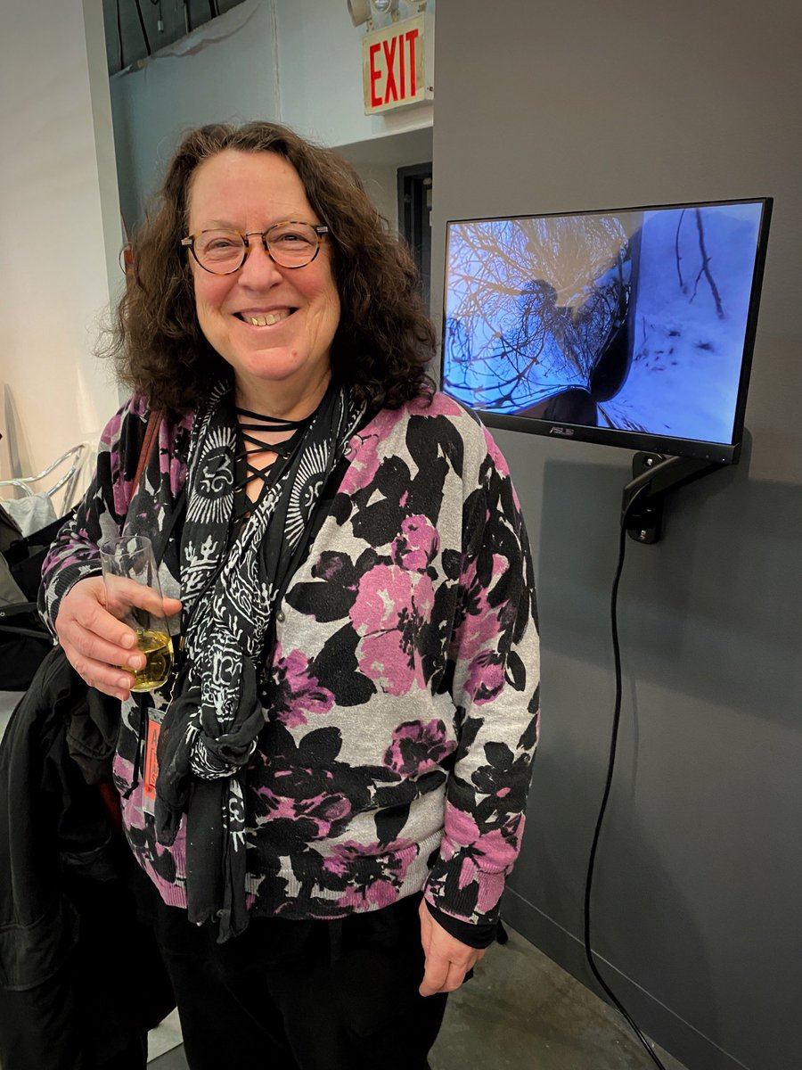 RobertMizaki's tweet photo. Peggy Ahwesh at the Armory Show, Microscope Gallery, Pier 54, Booth P5. Works on view include “Tempest” a 4K 360 degree video, and “Border Control,” a four channel video installation. This is up through March 8.
#peggyahwesh #microscopegallery #videoart #art #thearmoryshow https://t.co/BauDWvEKAH