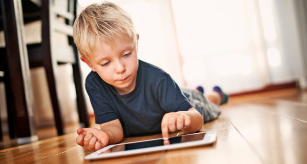 netlinks_1's tweet photo. El uso de la tecnología, como el resto de las actividades, debe tener límites razonables. El juego no estructurado y fuera del mundo digital estimula la creatividad.

NETLINKS te acerca a la tecnología !

#NETLINKS  #Tecnología  #CableUTP #Redes  #Sistemas https://t.co/iEUH5mSNjq
