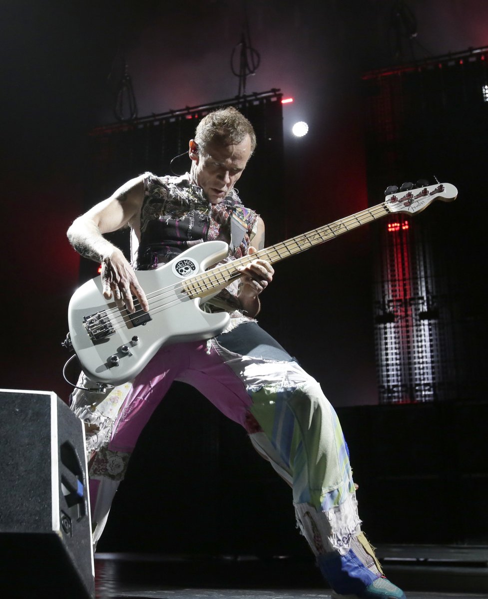 rstripod's tweet photo. Red Hot Chili Peppers https://t.co/fO1vKcQOt4 https://t.co/rTMFDyOFhf