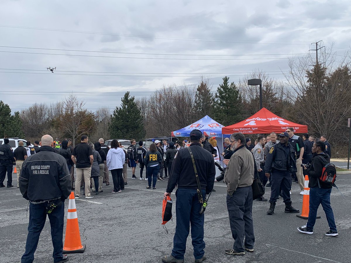 fairfaxcot's tweet photo. Thank you @FairfaxCountyPD @InovaHealth @VSPPIO @fairfaxsheriff @StateFarm @fcpsnews @ReadyFairfax @fox5dc, and others for partnering with us for the ”Eyes Up Phones Down” this week. It was a great event strengthening our community and raising awareness for our teen drivers! https://t.co/rYUpVx0jEy