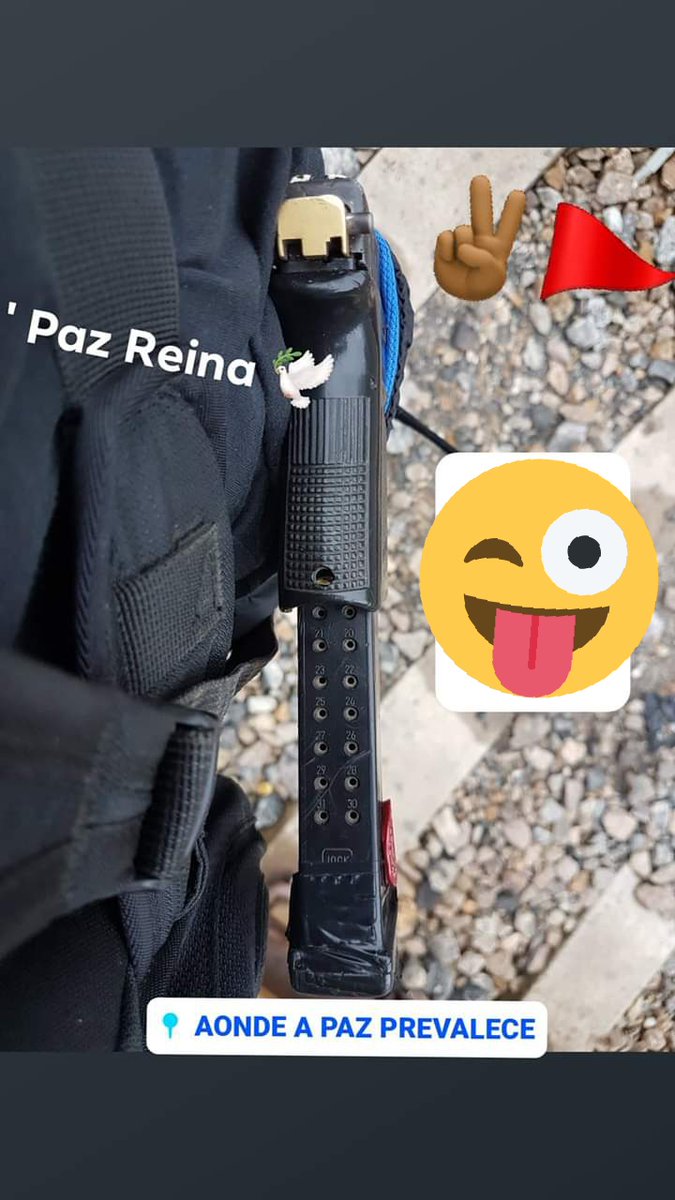 Macakinho7's tweet photo. ' As Piranha Trepa Mas A Glock Não ..🤭🎰💃🎶🎵 https://t.co/2qQ3ZyfESS