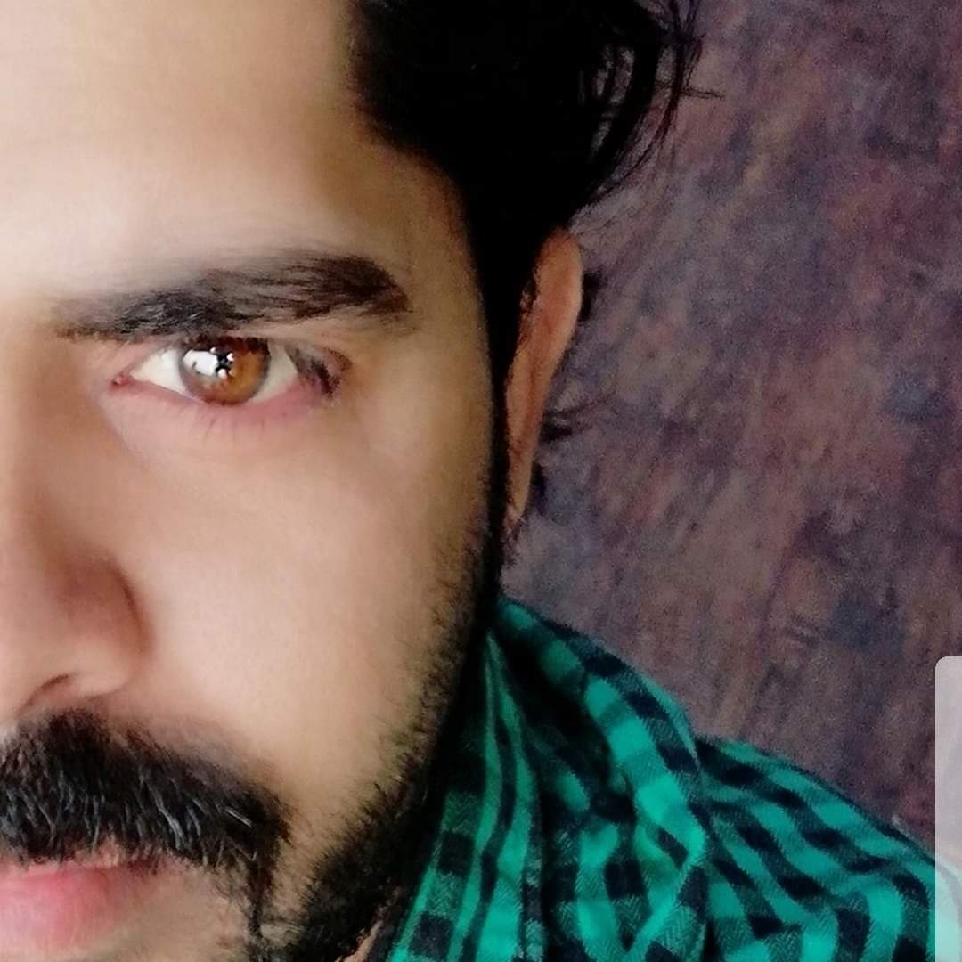 najfi313's tweet photo. Adi Lgun ya puri
Meri dp Meri marzii
#profileupdates
#NewProfilePic https://t.co/Mem3St6AZo