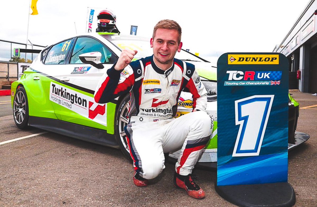 CiceleyMSport's tweet photo. 🏁🥇 #FlashbackFriday | Kicking it back a few months to when @Jimmyturk61 took the @TCRUK_series drivers’ title and we won the teams’ championship.

Guess you could say, that was a very good day at the office! 🎉🍾

#CiceleyMotorsport #TCR #TCRUK #JamesTurkington #Champions https://t.co/gUN81dsK20