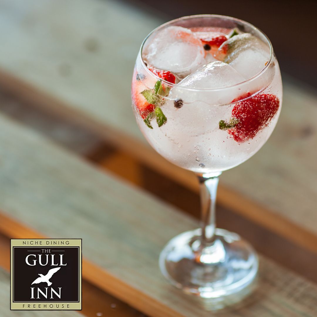 TheGullInn's tweet photo. Tough week at work?.... We've got three words for you... Gin. And. Tonic. 😉🙌 Who's stopping by The Gull Inn for a drink this evening? 🍹 https://t.co/YQ0IhExTnl