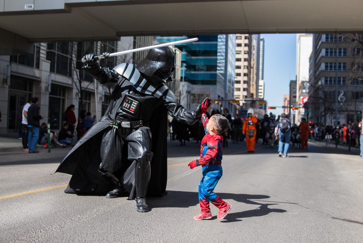 Calgaryexpo's tweet photo. Registration is now open to participate in the #POWParade, presented by #CalgaryExpo and @DowntownCalgary. Join us as we parade down Stephen Avenue in our finest cosplay attire (with Expo stars!) for tens of thousands of fans. Secure your spot: https://t.co/qSoDbCHvqQ https://t.co/YutwXhMByR