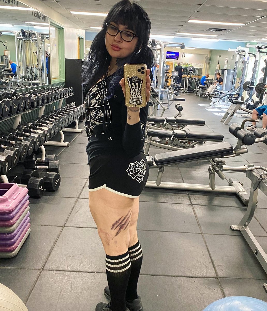 toofastclothing's tweet photo. Spooky with a booty 🕸🖤 @autumnxnoir
★
★ SHOP NOW ★
★ https://t.co/V6MHUqdNiS ★
★
★
#crazybatlady #batlady #baturday #ijustreallylovebatsok #ilovebats #putabatonit #bat #bats #batsofinstagram  #batlife #batfashion #batclothing #batlover #batdress https://t.co/VPTgLeJYam