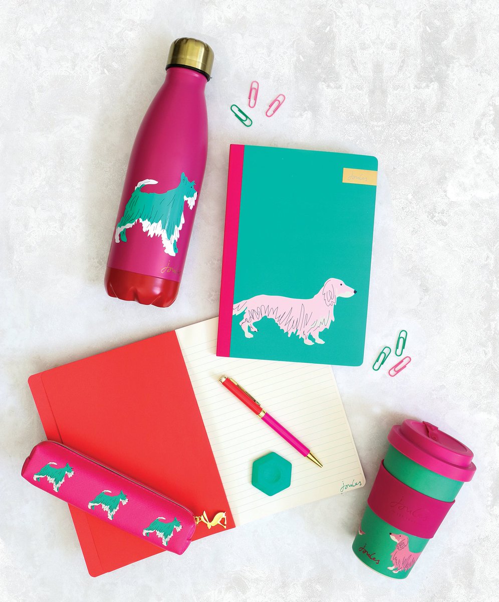 Our super cute Joules Brights range is available now 💖 🙌🏼 ⁠
.⁠
.⁠
.⁠
.⁠

#porticodesigns #stationery #stationeryaddict #stationeryfinds #flatlay #photography #joules #joulesmakingmemories #brights #dogs #vivid #colourful #cute