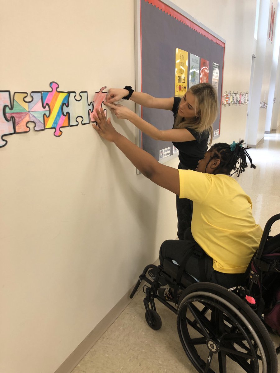 MiltonStudentCo's tweet photo. Monday during Exceptional Childrens Week was a blast! Miltons CBI students, student council, and National Honors Society worked together to decorate puzzle pieces. Then, they lined them across the length of the entire school to represent the link between the student population! https://t.co/AJMYWTZBjR