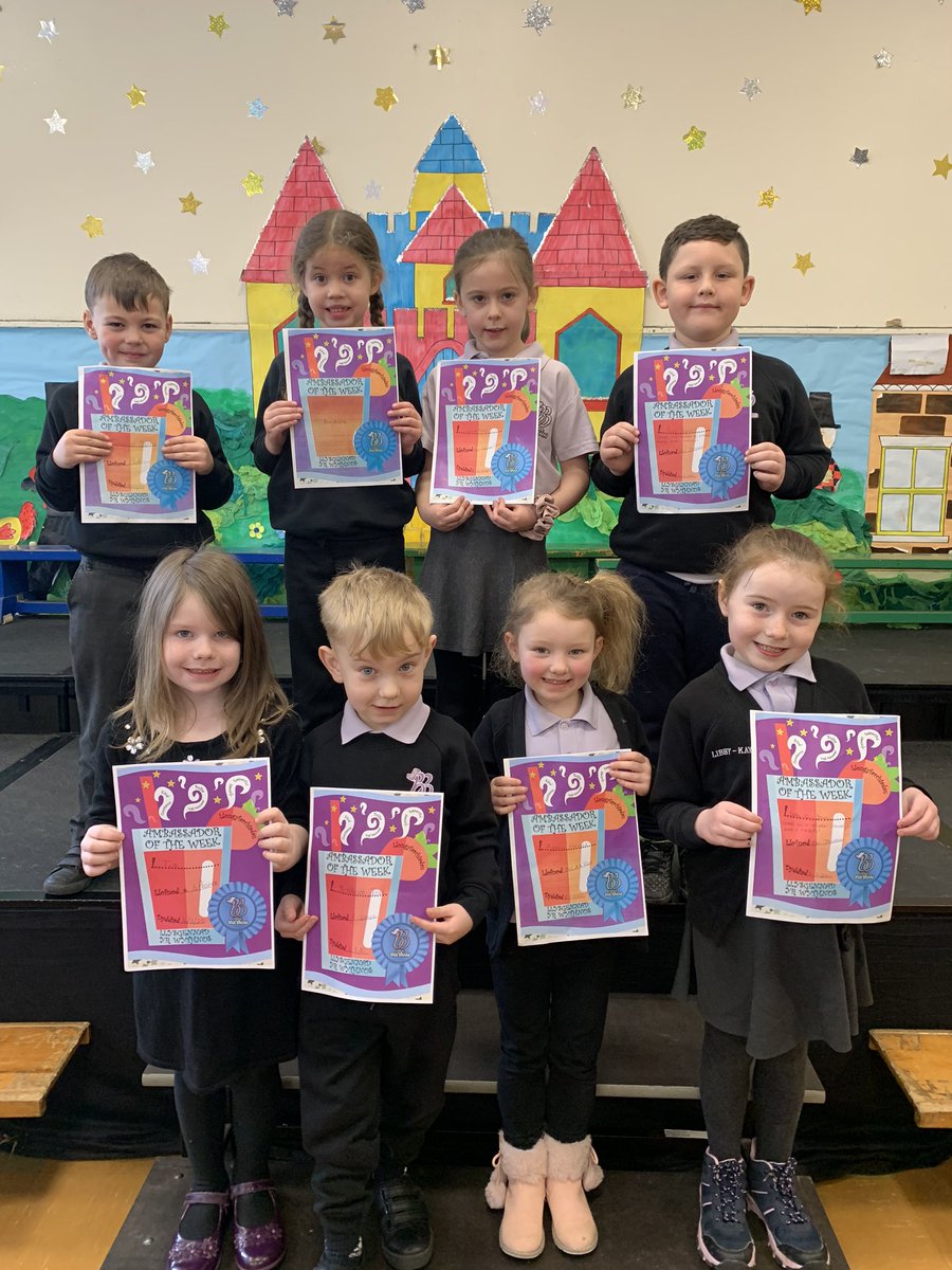 BroBanw's tweet photo. ⭐️ Da iawn i blant Cyfnod Sylfaen ⭐️ #banwpse #dysgwryrwythnos #siaradwryrwythnos #llysgennadyrwythnos https://t.co/ipqAAIxcBl