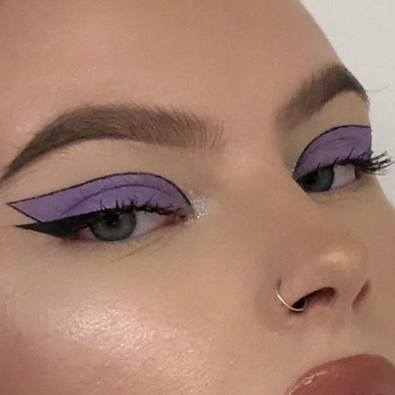 versacesbish's tweet photo. lavender is THAT color https://t.co/tE2CNNdlRX