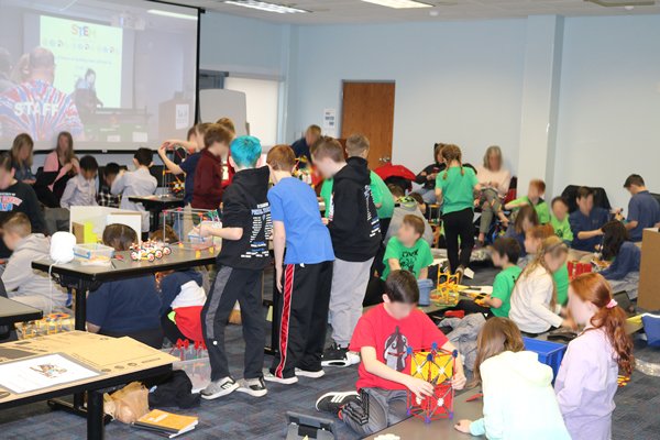 BucksIU22's tweet photo. Excited to be hosting the STEM Design Challenge today with over 250 Bucks County students from 8 school districts participating. What amazing projects these kids are able to construct! https://t.co/1nyIPN0wQr