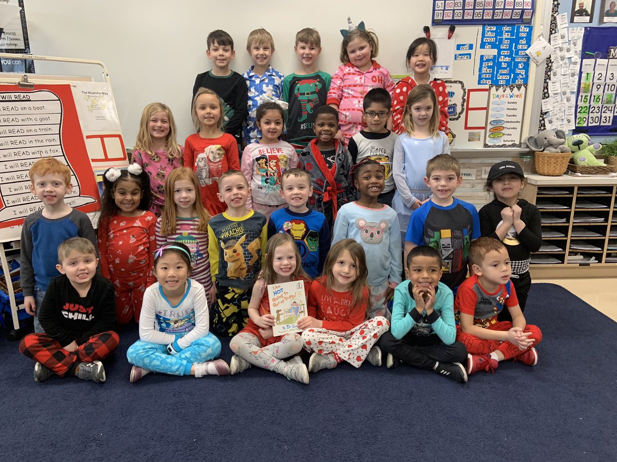 MrsAllsupK's tweet photo. Last day of Read Across America Week… Pajama day! 😴#WeShineBright #WeAreLakota #ReadAcrossAmericaWeek2020 https://t.co/1wotflIcMt