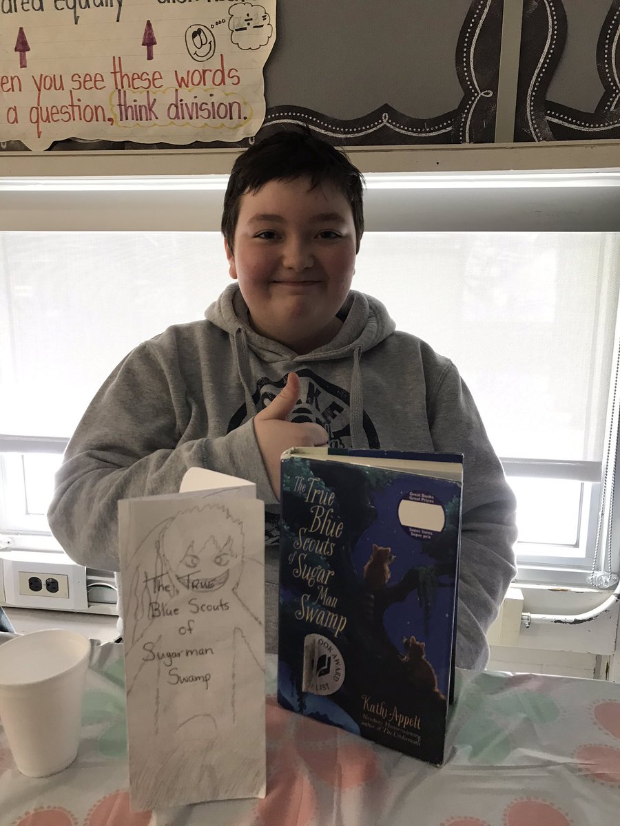 CrystalGuillet1's tweet photo. Grade 7 Literary Cafe. A day of sharing and talking about the books we’ve read. We all chose a different way to display the contents of our books. ☺️#arps2019 https://t.co/2v5ZCY1EM7