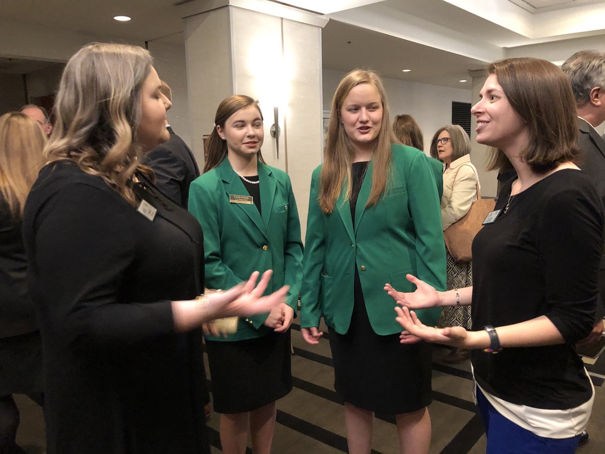 AgWriterArk's tweet photo. .@Arkansas4H State Officers in the house at #AAHOF2020 @UAEX_edu https://t.co/7kKdNtRpsm