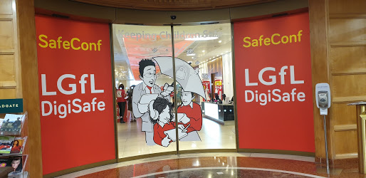 LGfLSafeguardED's tweet photo. Thanks to all who came to #SafeConf 2020. Can't wait to see you next year or long before at other https://t.co/xeGCj5pKuV
Thanks to the speakers (too many to fit in a tweet on a Friday pm). You know who you are. And amazing @LGfL schools and @LGfL staff for coming. #WeAreLGfL https://t.co/zmVUmTtk8x