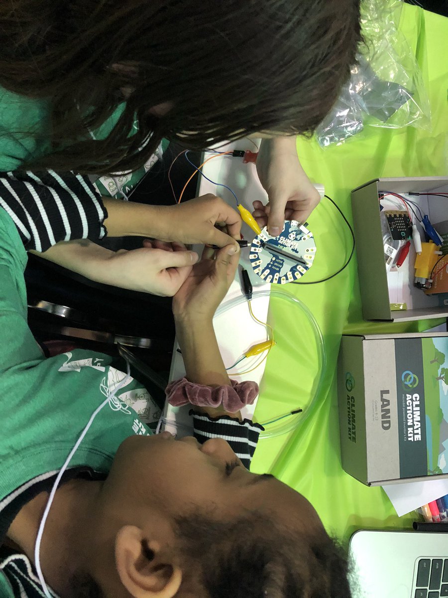 megstweis's tweet photo. NBD- just busy coding a self-built water irrigation system at ECSD’s Women in Technology Conference 🤩 @OLOPecsd #ECSDwit2020 #ECSDfaithinspires https://t.co/APcT8qPGuX