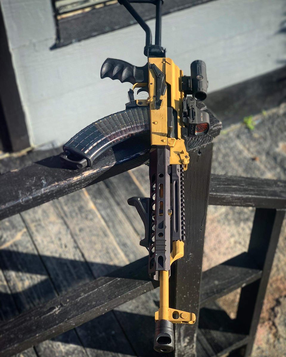 Vj_khaliil's tweet photo. Still need to chop the barrel, but she looking casket sharp ⚰️☠️ ➖➖➖➖➖➖➖➖➖➖➖➖➖
#SinnerMass #JoinTheMass #SLR #AK #PVDtinning #762x39 #Gundose #GunsDaily #Holosun #3x #RedDot #Tapco #TexasWeapomSystems #BoneSteel #GunPorn #210 #SaTx
@ Alamo Heights, Texas https://t.co/z4XJtQqT6a