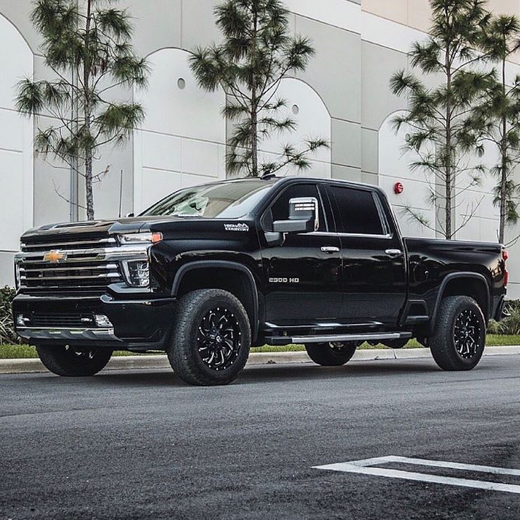 RealTruck's tweet photo. Sometimes wheels and a leveling kit is all you need
#highcountry #2020duramax #2020chevy #2500hd #silverado #duramax #diesel #fuelwheels #fueloffroad #realtruck https://t.co/xfrIsqAaME