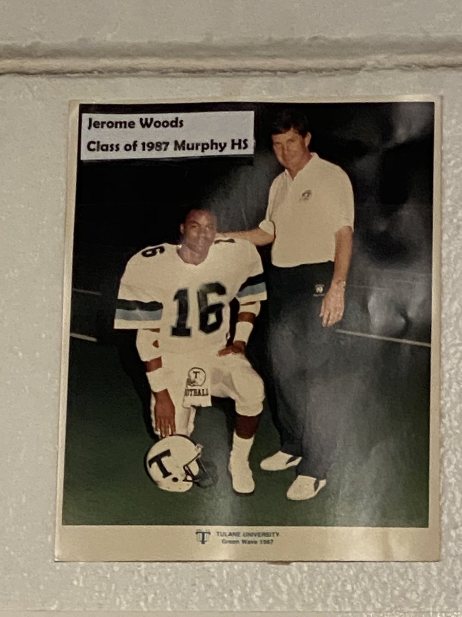 MurphyPanthers's tweet photo. We continue to honor all our Panthers who have made it to the next level! Tradition is celebrated all over Murphy🏈 #Murphy #panthers #PantherPride @principalwoods @Gary_Moore_19 @kjmaye_4 https://t.co/A1gvD6C0mZ