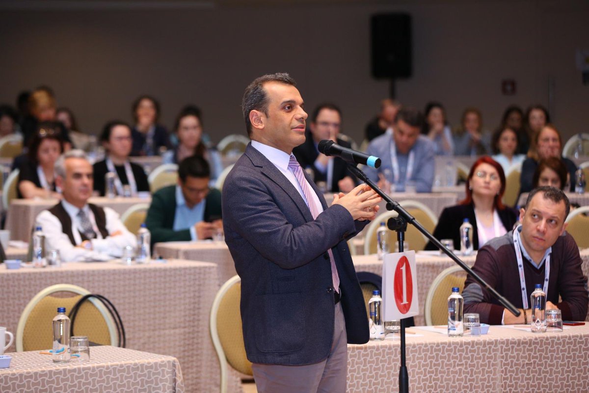 “12. Ulusal Kemik İliği Transplantasyonu ve Hücresel Tedaviler Kongresi” bilimsel programı ilk günü yoğun ilgiyle tamamlandı. 

#12kitht #thd #hematoloji #türkhematolojiderneği <a href="/TurkHemaDernegi/">THD</a>